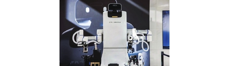 互为引擎　彼此成就 机器人与汽车智造“双向奔赴”