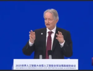 发展AI“养虎为患”？“AI教父”辛顿：消灭AI不现实；要把AI训练好，让它不“杀”你