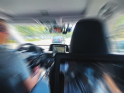 恼人的电动汽车晕车之痛