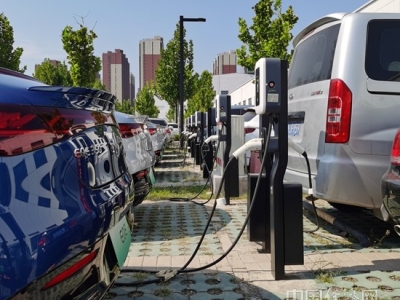 充电桩“出海”:从卖产品到布生态