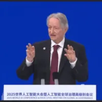发展AI“养虎为患”？“AI教父”辛顿：消灭AI不现实；要把AI训练好，让它不“杀”你