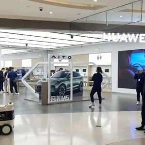 华为全面「下架」赛力斯SF5，下一步会「抛弃」小康吗？