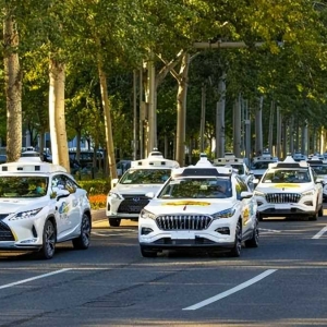 政府推进、企业抢单，车路协同迈入掘金时代