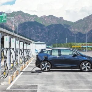 新能源汽车：迭代过快下的市场焦虑